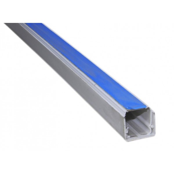 Canaleta suelo adhesiva PVC 10x35mm 2 metros blanco IP40 GSC - Mercantil  Eléctrico