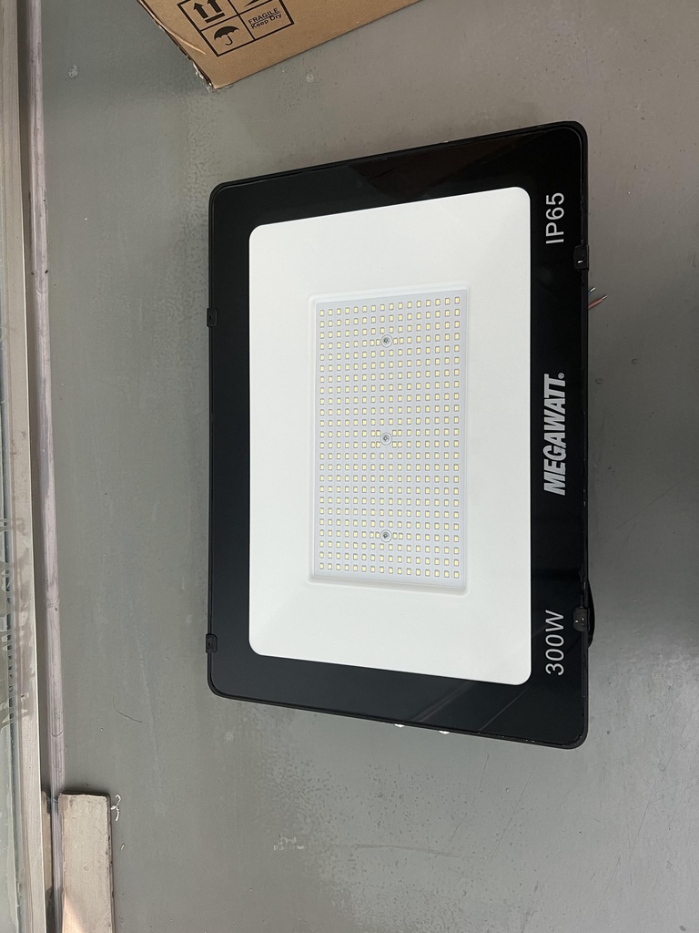 REFLECTOR LED 300W BLANCA 6500K MEGAWATT W-T6004-3-300/RF-008 30,000H (U.E:4) 100-265V
